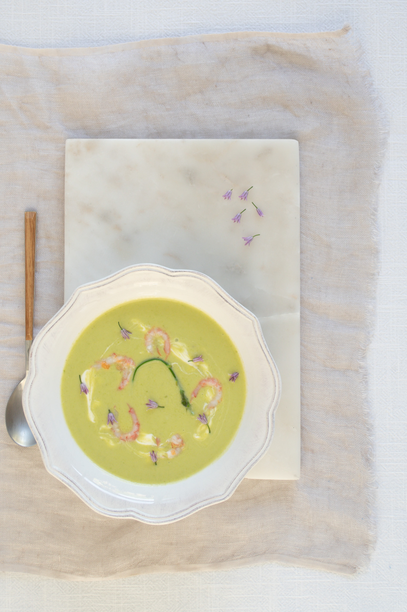 Chilled asparagus soup