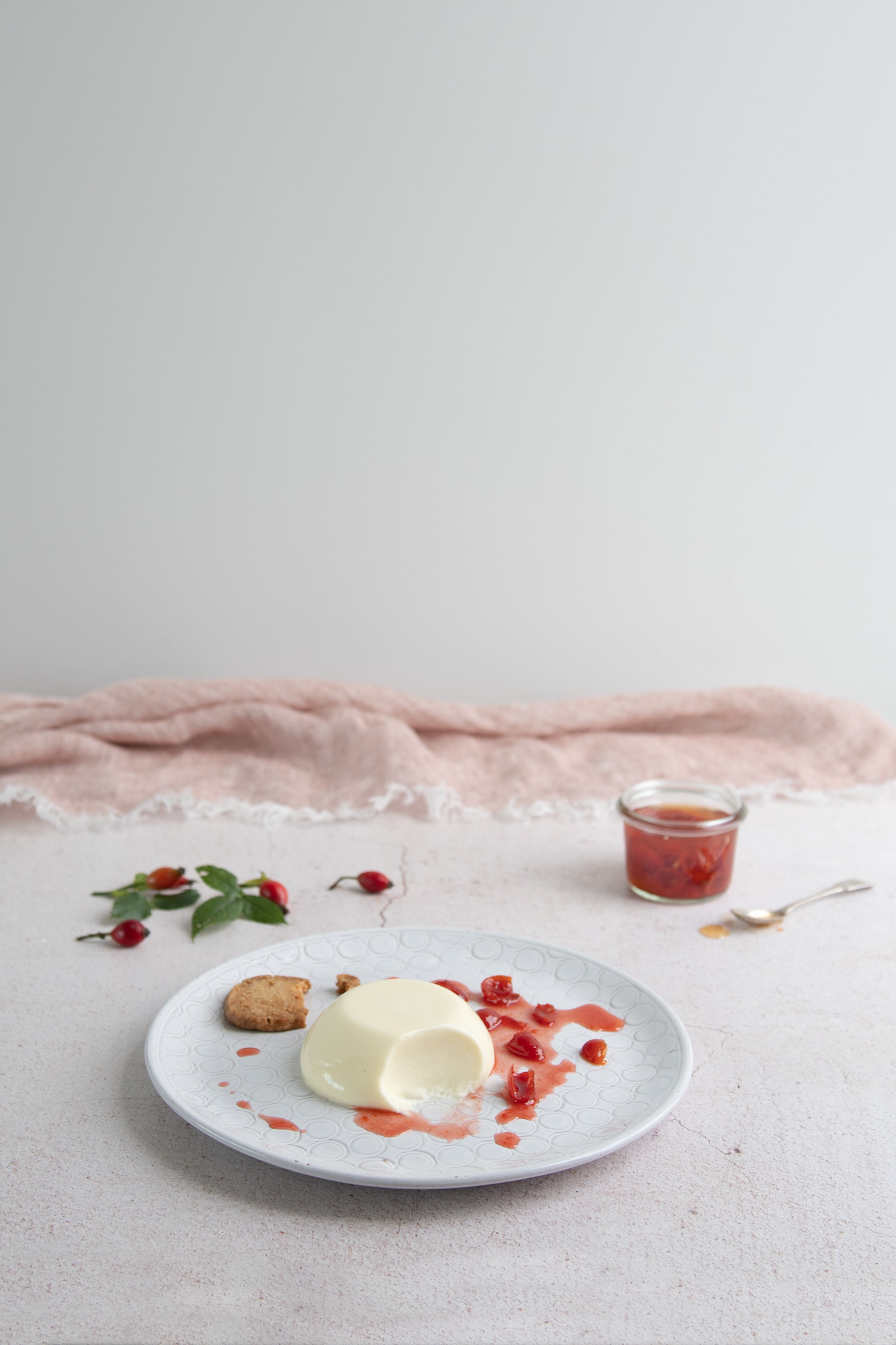 Panna cotta with Rosehip Coulis
