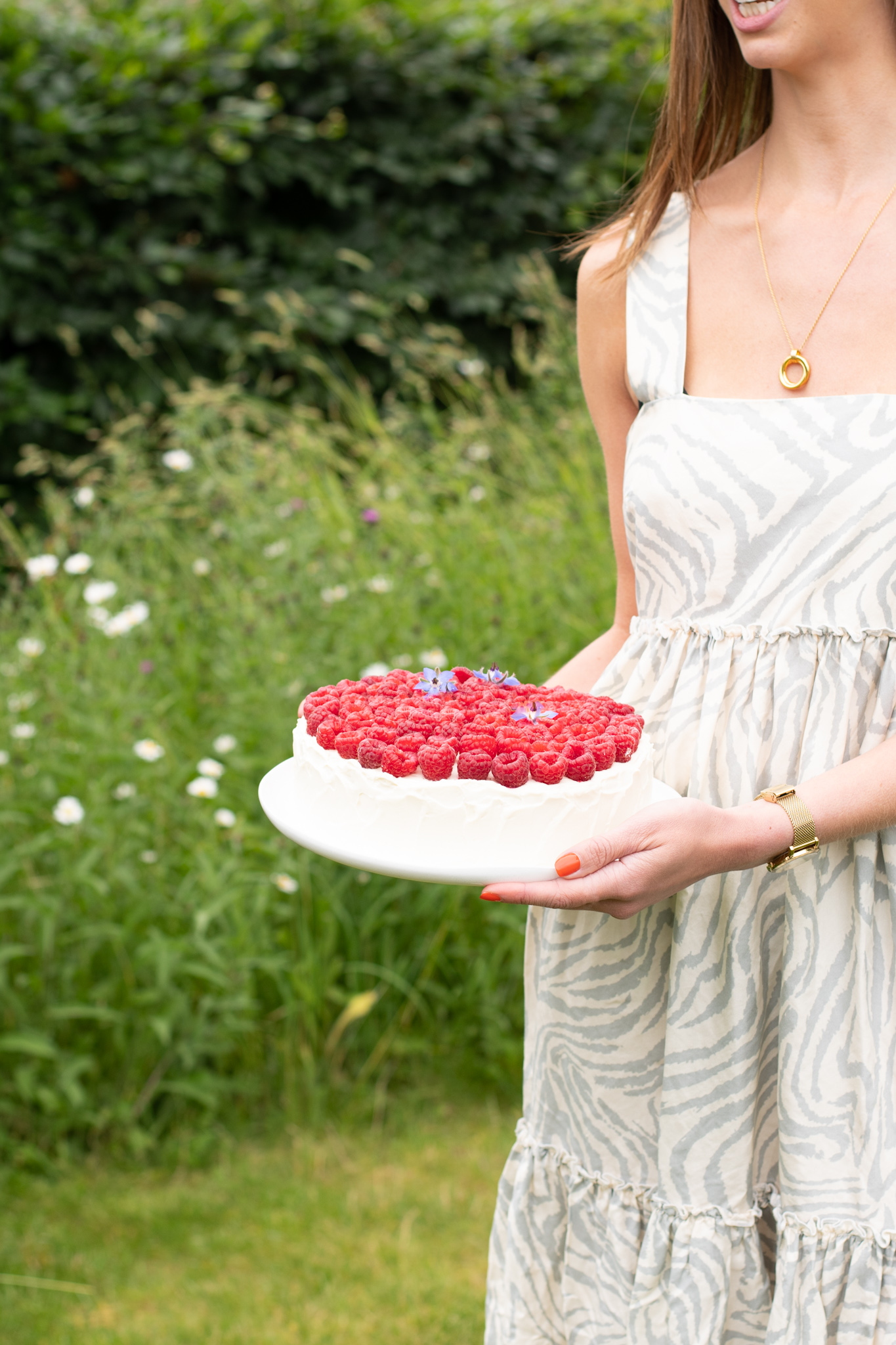 How to make featherlight sponge cake