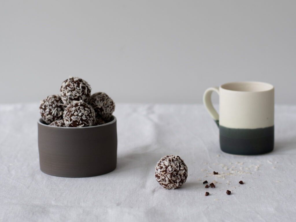  Healthy Swedish Chocolate Balls (Chokladbollar)